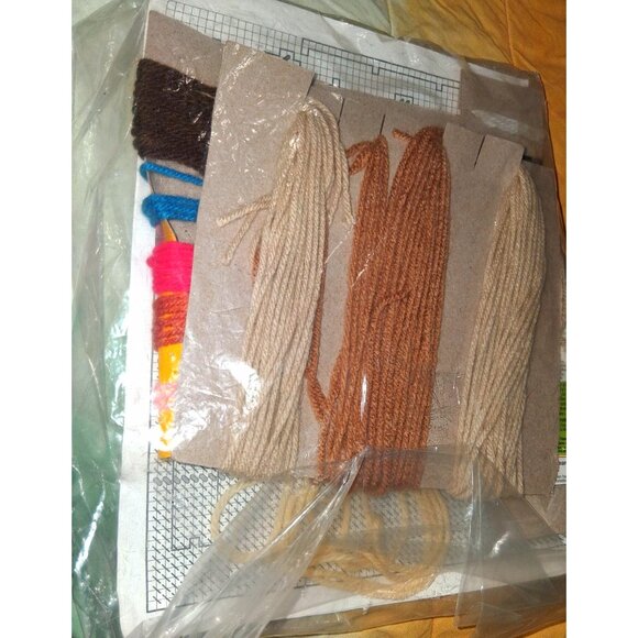 Plastic Canvas Kit "An Old Fisherman Lives Here With The Catch Of His Life" 8"x1 - Picture 5 of 6